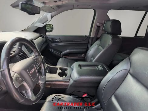 Used 2019 GMC Yukon SLT AWD/4WD image 3