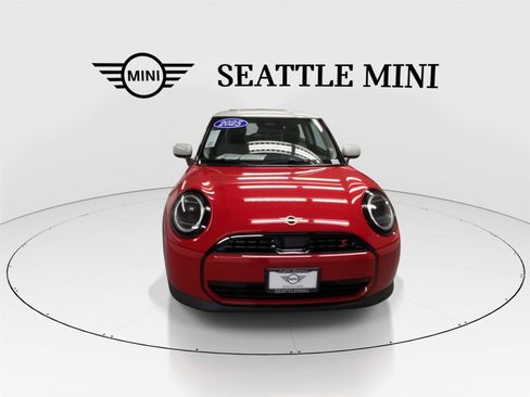 Certified 2025 MINI Cooper S image 3
