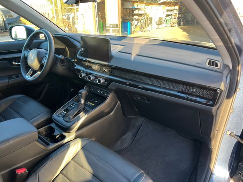 Used 2024 Honda CR-V EX-L image 16