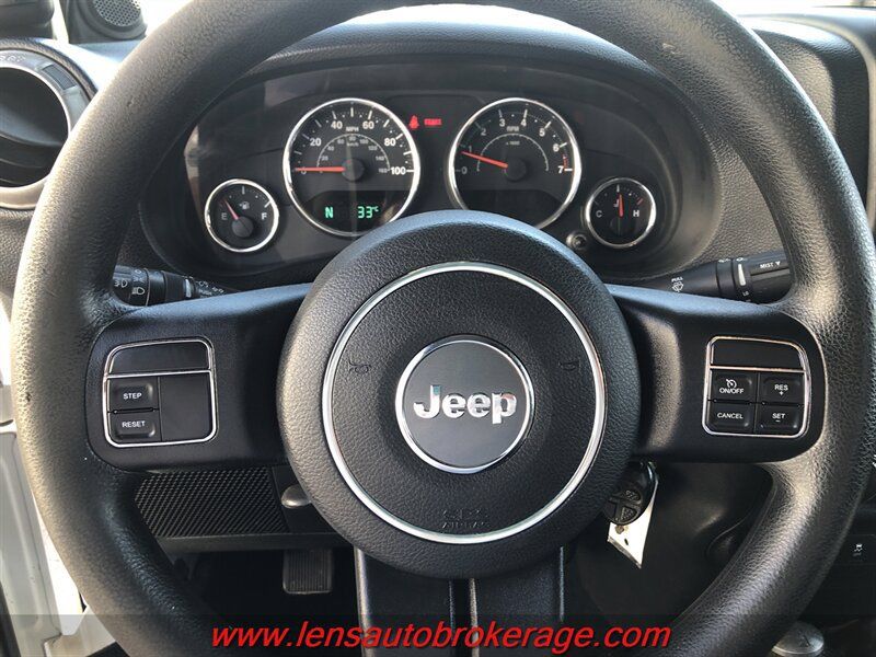 Used 2014 Jeep Wrangler Unlimited Sport AWD/4WD image 16