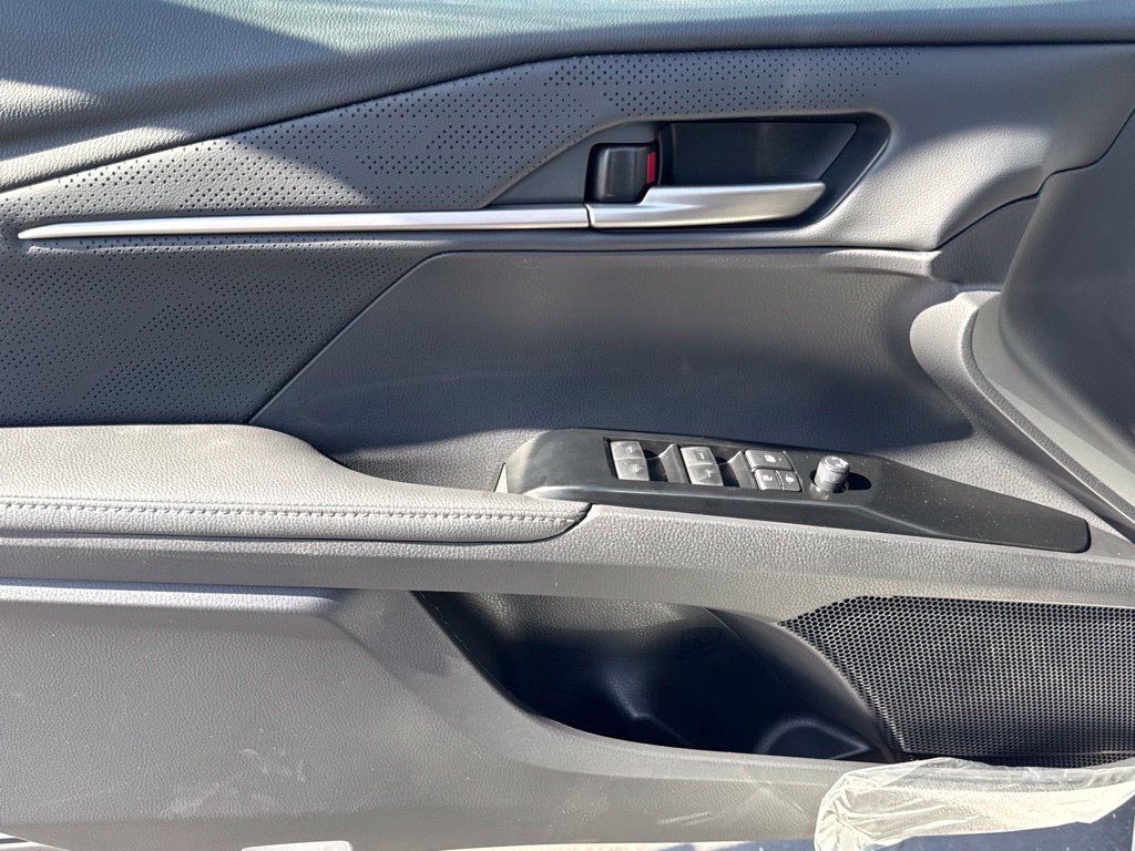 New 2026 Toyota Camry XSE FWD image 17