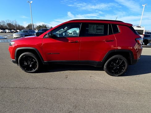 New 2026 Jeep Compass Latitude image 8
