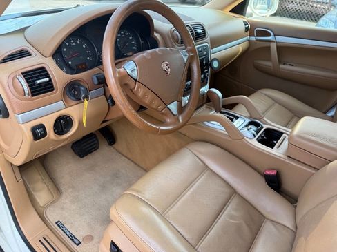 Used 2009 Porsche Cayenne AWD/4WD image 40