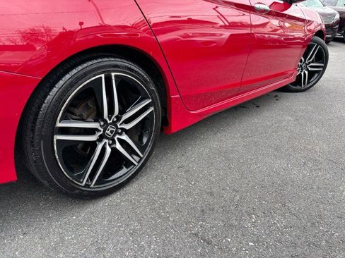 Used 2017 Honda Accord Sport image 24