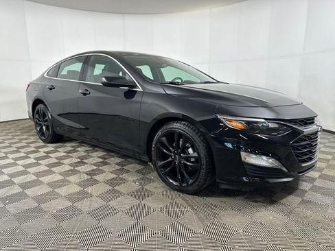 Used 2024 Chevrolet Malibu LT image 2