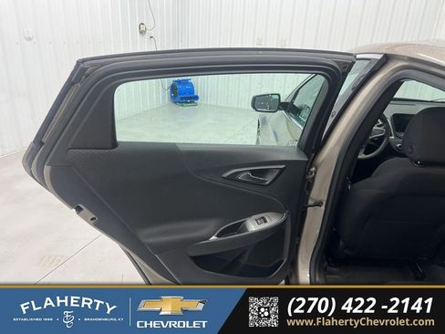 Used 2024 Chevrolet Malibu LT image 10