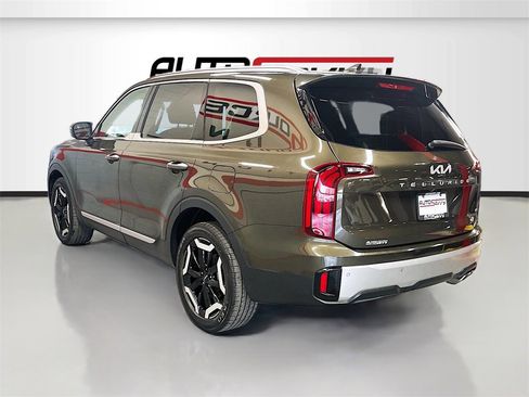 Used 2023 Kia Telluride S w/ S Sunroof Package image 5