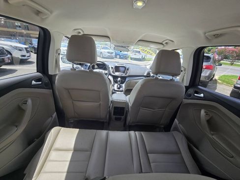 Used 2016 Ford Escape SE w/ SE Leather Comfort Package AWD/4WD image 38