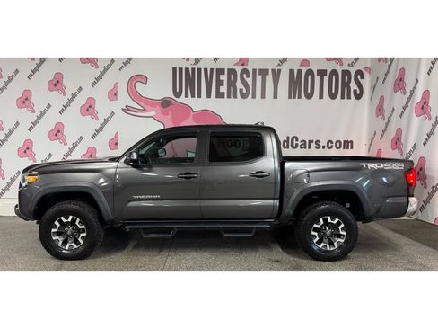 Used 2019 Toyota Tacoma TRD Off-Road image 9