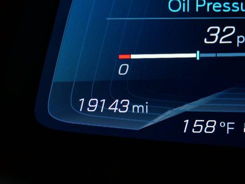 Used 2023 Chevrolet Corvette Stingray Premium Conv w/ Z51 Performance Package image 28