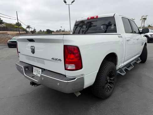 Used 2019 RAM 1500 Classic SLT AWD/4WD image 3