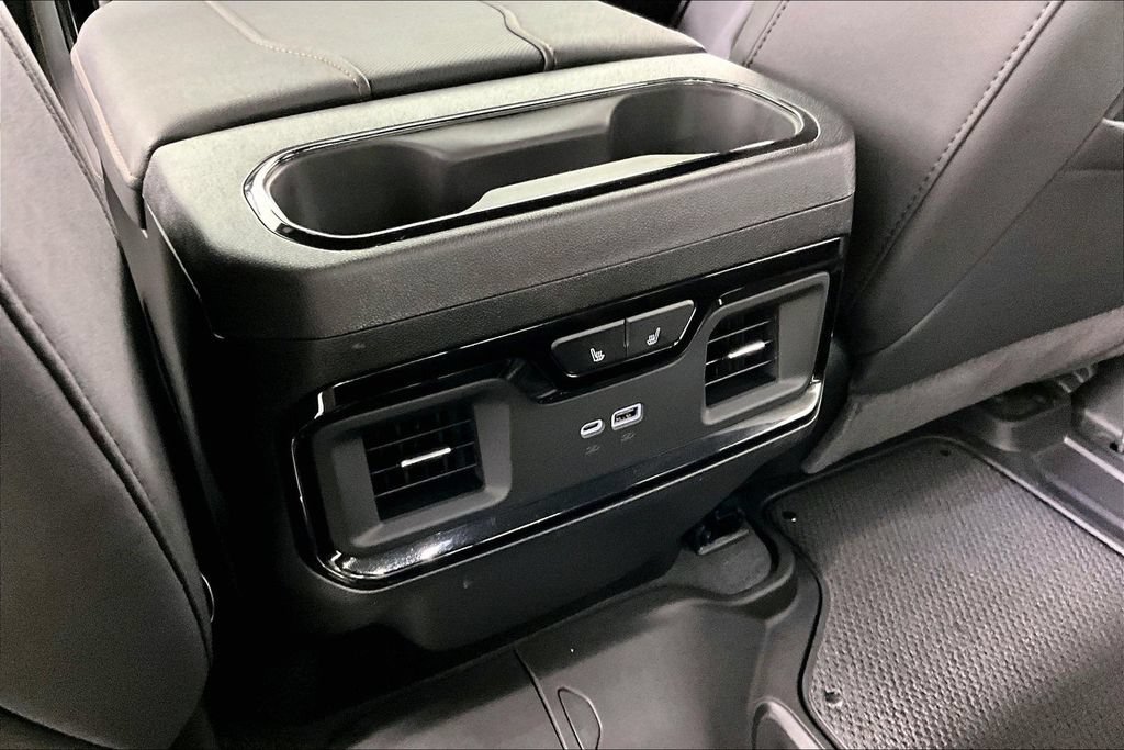 Used 2026 GMC Sierra 1500 AT4 w/ AT4 Premium Package AWD/4WD image 10