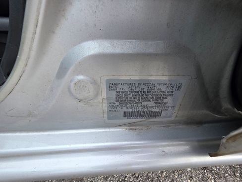 Used 2015 Nissan Versa Note SV image 24