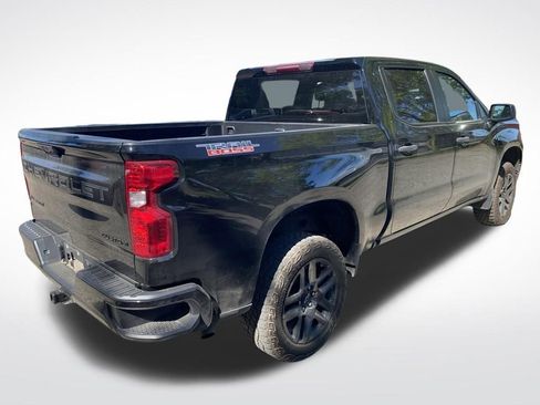 Used 2023 Chevrolet Silverado 1500 Custom Trail Boss w/ LPO, Dark Essentials Package AWD/4WD image 7