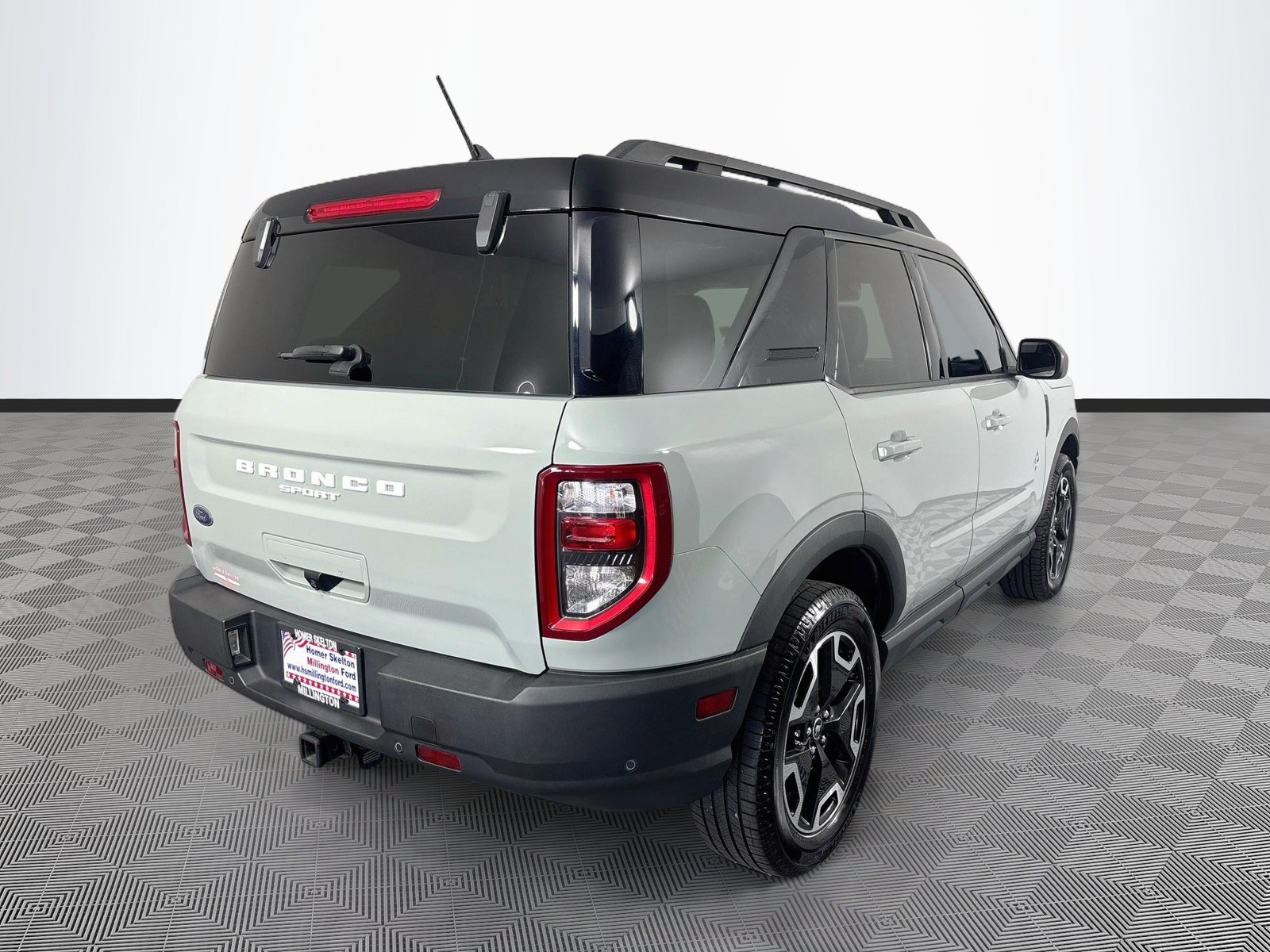 Certified 2022 Ford Bronco Sport Outer Banks w/ Tech Package AWD/4WD image 7