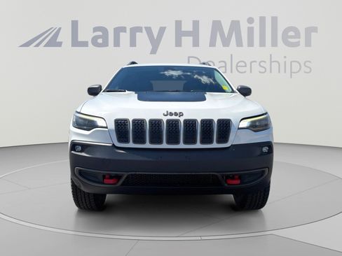 Used 2019 Jeep Cherokee Trailhawk w/ Comfort/Convenience Group AWD/4WD image 8
