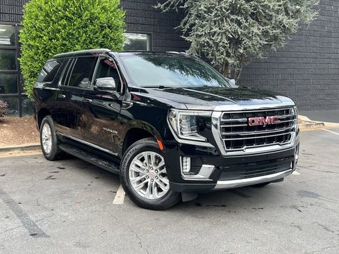 Used 2022 GMC Yukon XL SLT w/ SLT Luxury Package image 6