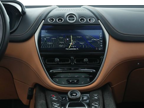 Used 2023 Aston Martin DBX 707 AWD/4WD image 30