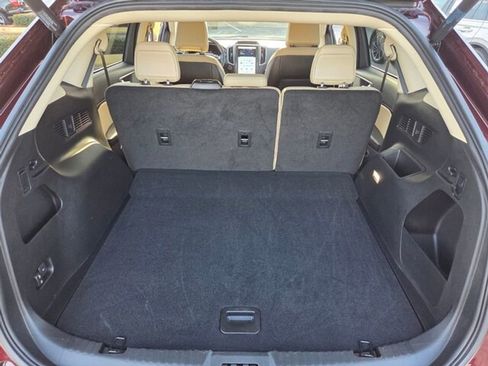 Used 2022 Ford Edge SEL w/ Convenience Package image 11