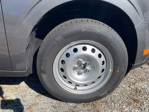 New 2025 Ford Maverick XL image 27