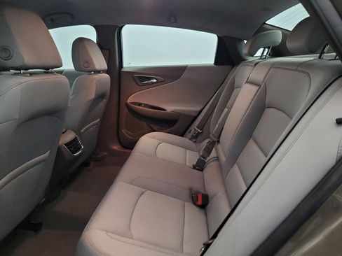 Used 2020 Chevrolet Malibu LT FWD image 18