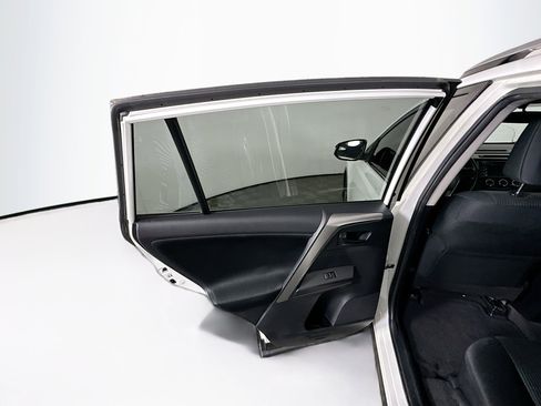 Used 2016 Toyota RAV4 LE image 25