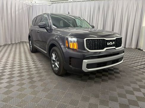 Certified 2025 Kia Telluride LX FWD image 5