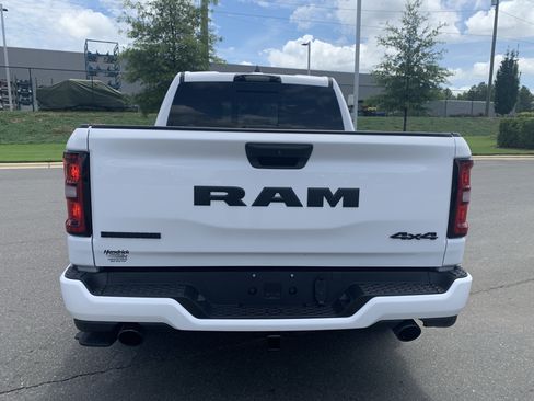 Used 2025 RAM 1500 Big Horn AWD/4WD image 9