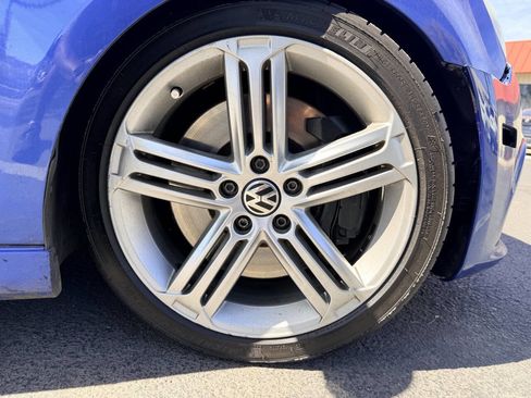 Used 2012 Volkswagen Golf 4-Door image 25