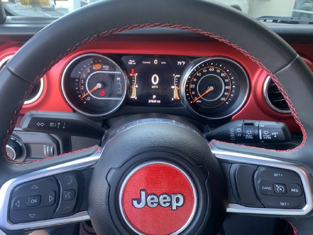 Used 2023 Jeep Wrangler Unlimited Rubicon AWD/4WD image 23