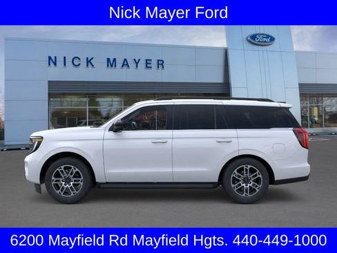 New 2025 Ford Expedition Active image 3