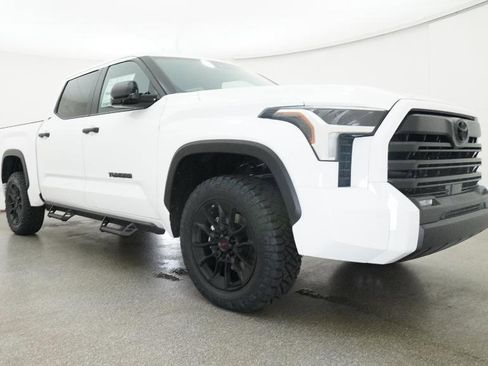 New 2026 Toyota Tundra SR5 AWD/4WD image 15