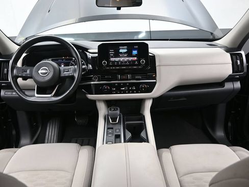 Used 2022 Nissan Pathfinder SV w/ SV Premium Package FWD image 35