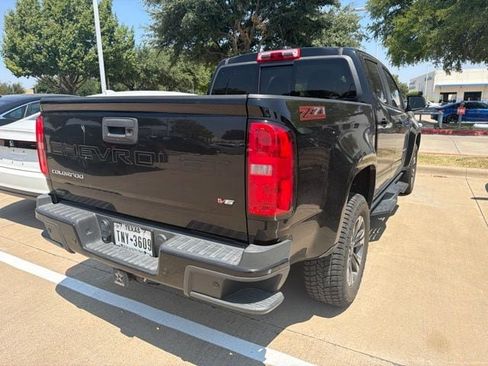 Used 2022 Chevrolet Colorado Z71 RWD image 3