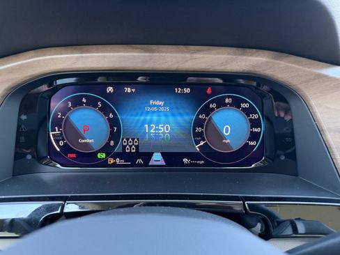 New 2026 Volkswagen Atlas SE image 30