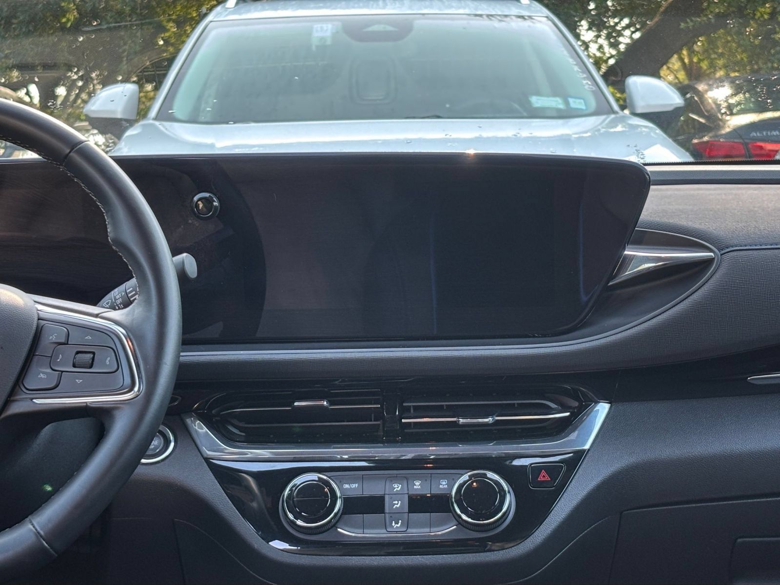 Used 2025 Buick Envista Sport Touring FWD image 19
