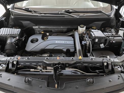 Used 2022 Chevrolet Equinox LS FWD image 13