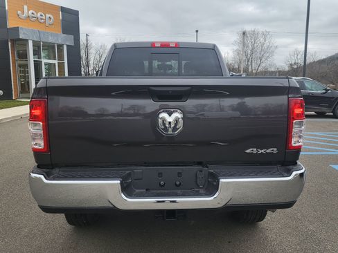 Used 2024 RAM 2500 Tradesman w/ Chrome Appearance Group AWD/4WD image 5