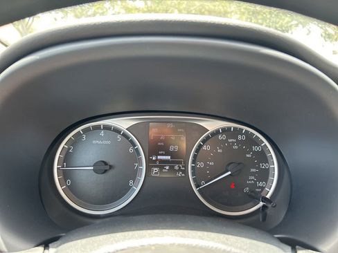 New 2025 Nissan Kicks Play S image 17