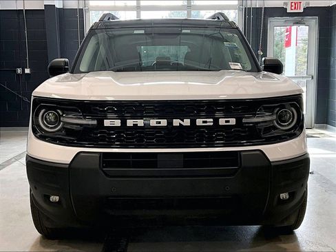 Used 2025 Ford Bronco Sport Outer Banks w/ Outer Banks Tech Package+ image 2