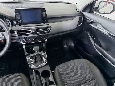 Used 2023 Kia Seltos LX AWD/4WD image 25