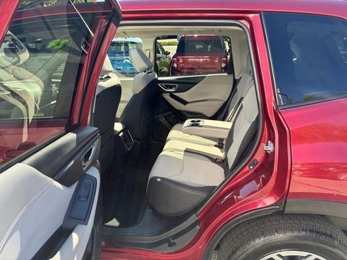 Used 2024 Subaru Forester Premium AWD/4WD image 13
