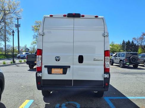 Used 2024 RAM ProMaster 2500 w/ Convenience Group FWD image 7