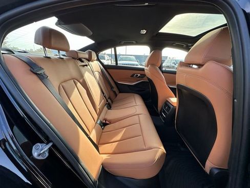 Used 2025 BMW 330i xDrive Sedan w/ Premium Package image 33