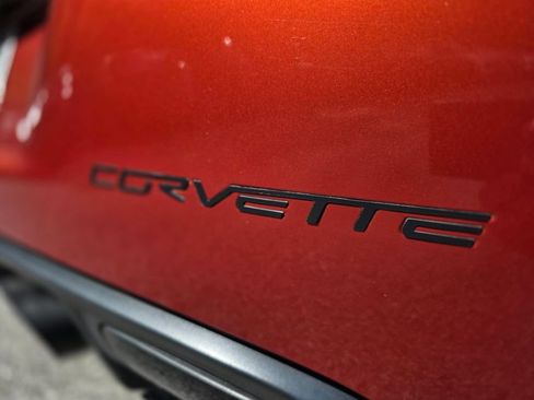 Used 2006 Chevrolet Corvette Coupe w/ Preferred Equipment Group RWD image 9