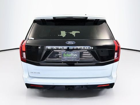 Used 2025 Ford Expedition Active AWD/4WD image 7
