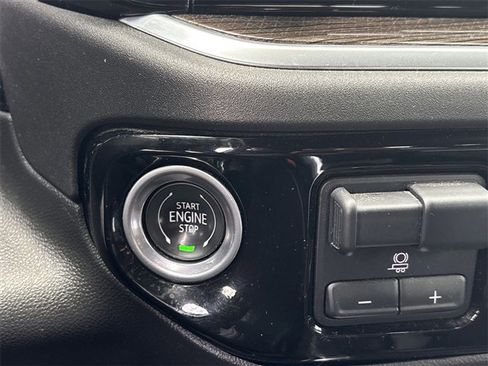 Certified 2022 Chevrolet Silverado 1500 LT Trail Boss w/ Convenience Package II image 17