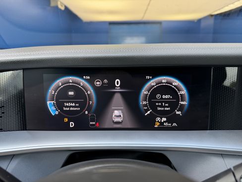 Certified 2025 Volkswagen Tiguan SE R-Line AWD/4WD image 17