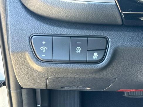 New 2026 Kia Seltos S FWD image 22