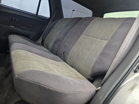 Used 2002 Toyota 4Runner SR5 image 13